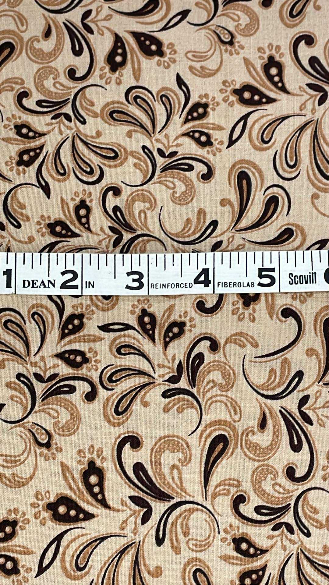 Brown and tan spashes